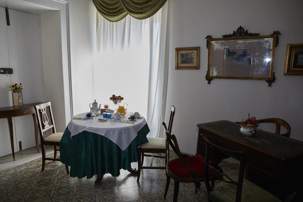 B&B Palazzo Della Torre Пескичи Экстерьер фото